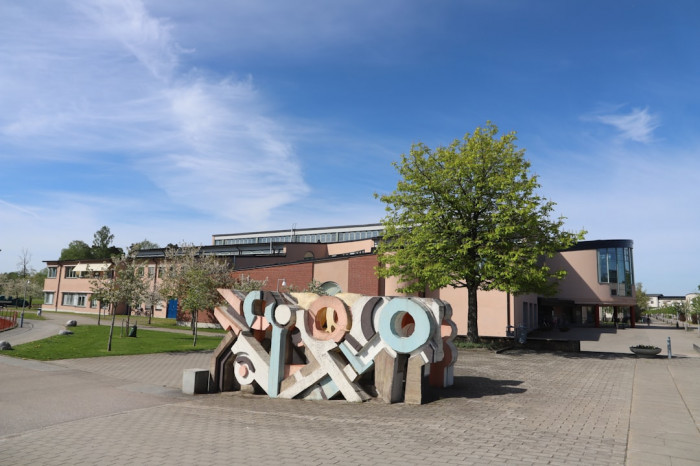 İngilizcede 'Kolum Çıktı' Ne Demek?